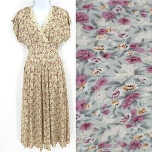 Vintage All That Jazz Floral Cottagecore Midi Dress Sage Green Button Back Lace